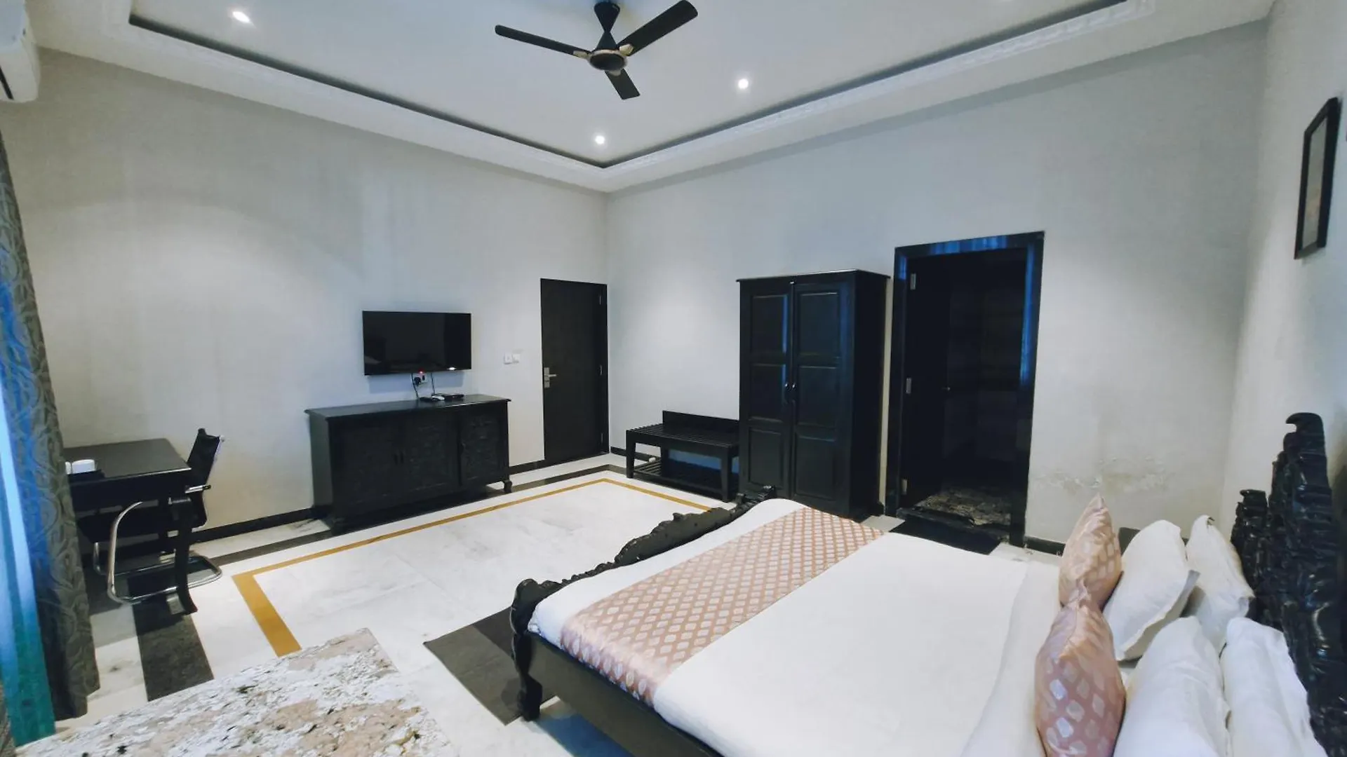 Hotel Surya Kothi Resort Udaipur