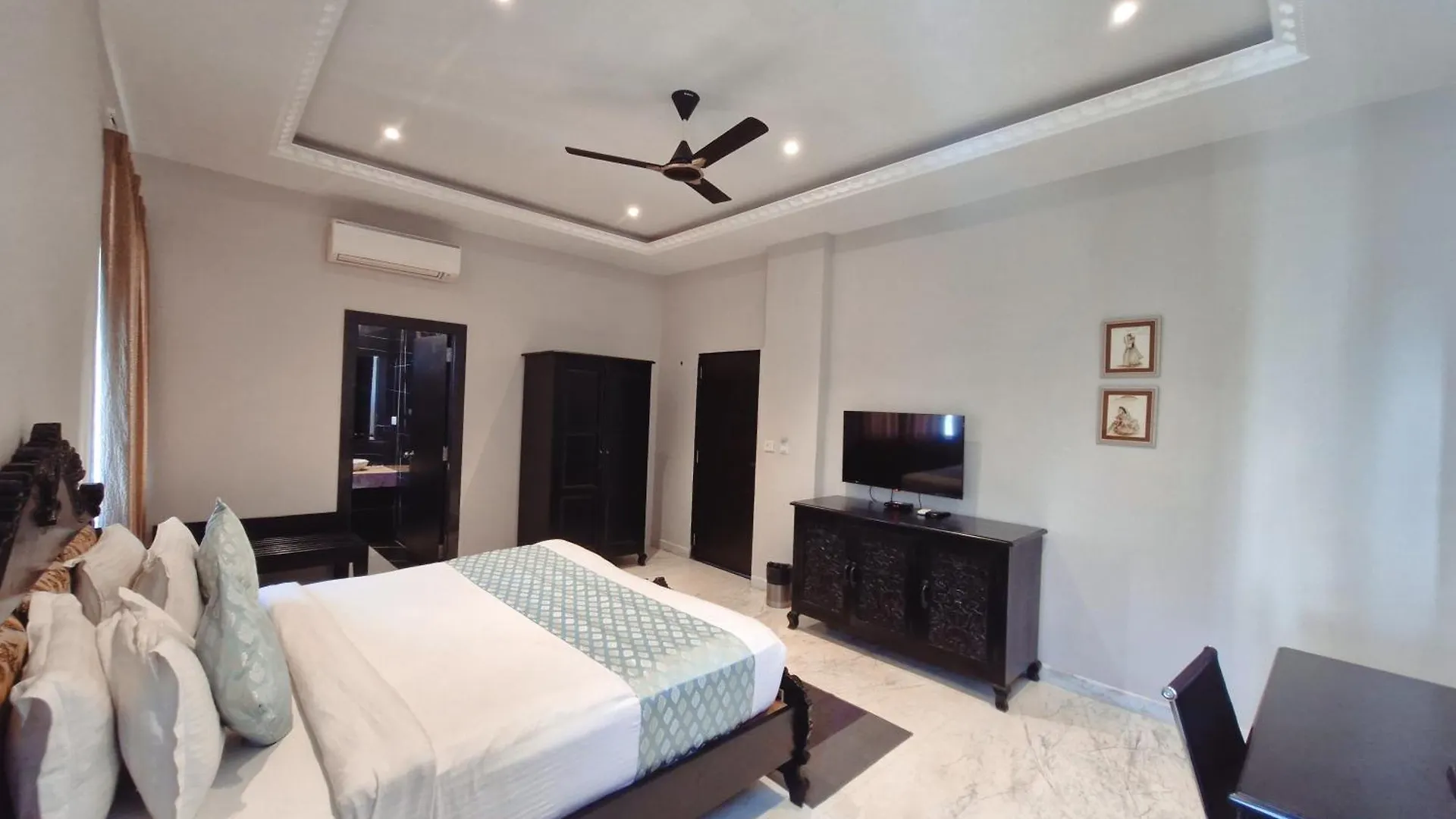 Surya Kothi Resort Udaipur 3*,
