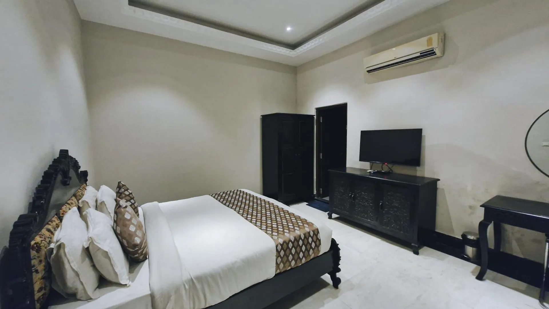 Surya Kothi Resort Udaipur 3*,  India