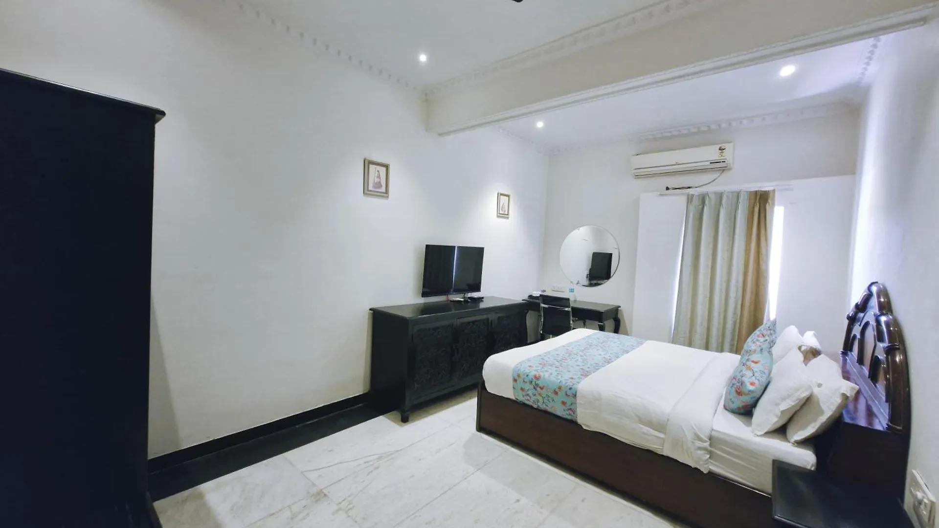 Hotel Surya Kothi Resort Udaipur