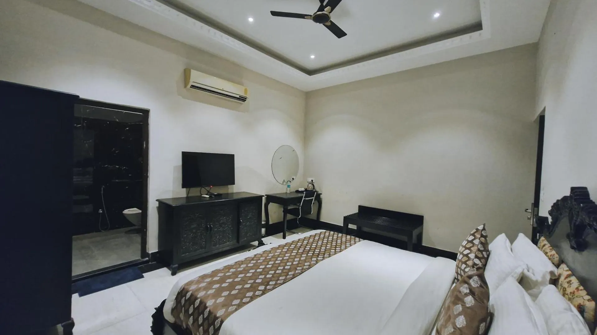 Hotel Surya Kothi Resort Udaipur