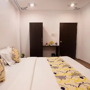 3* Hotel Tripli Arunoday Palace