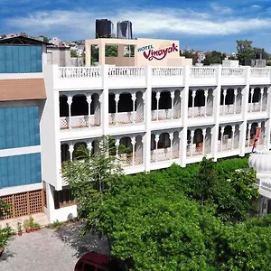 Vinayakam Hotel