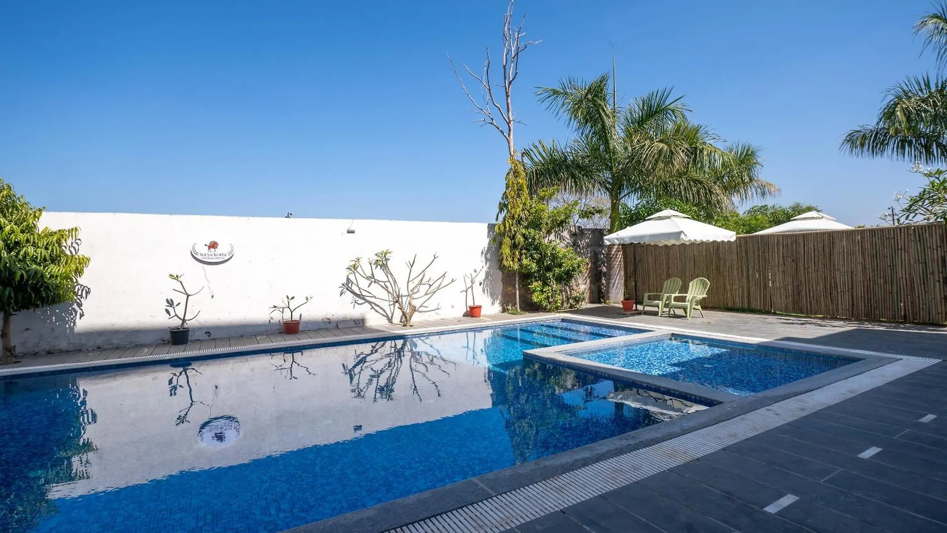 Surya Kothi Resort Udaipur 3*,