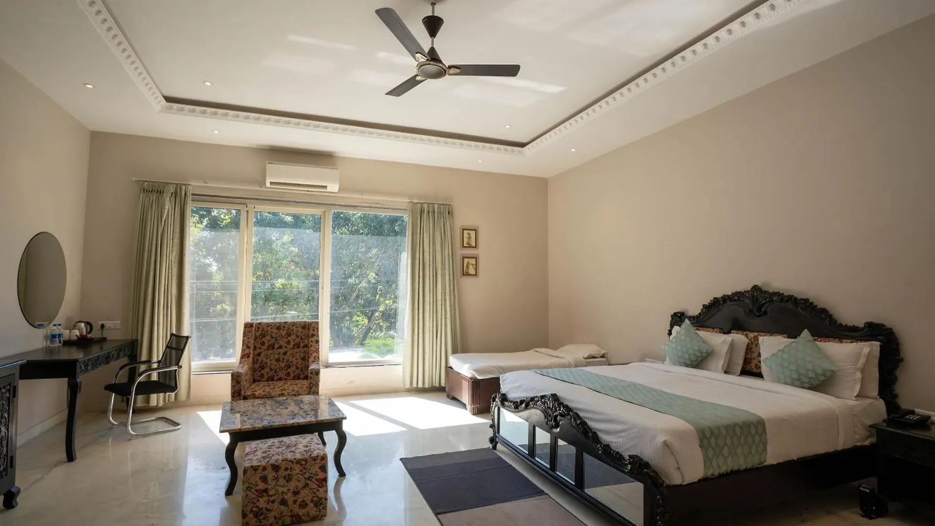 אודייפור Surya Kothi Resort